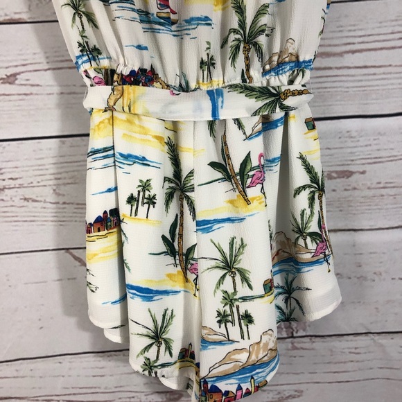 Forever 21 • Romper • Flamingo • Small - Picture 6 of 6